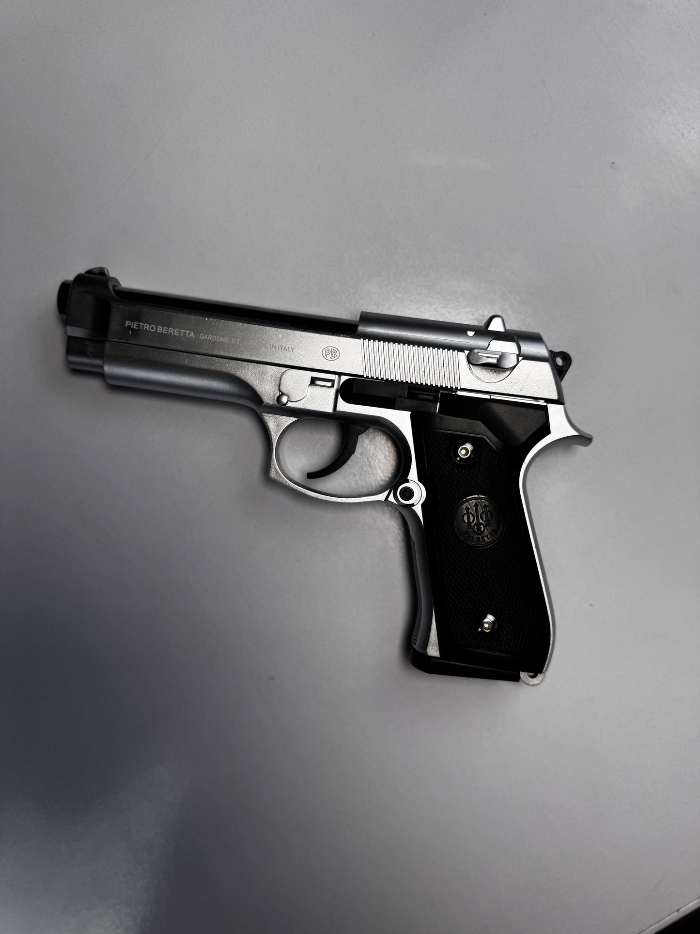 Silver Color M92 Beretta Airsoft Toy Gun – Realistic 6mm BB Pistol Replica for Safe Tactical Play