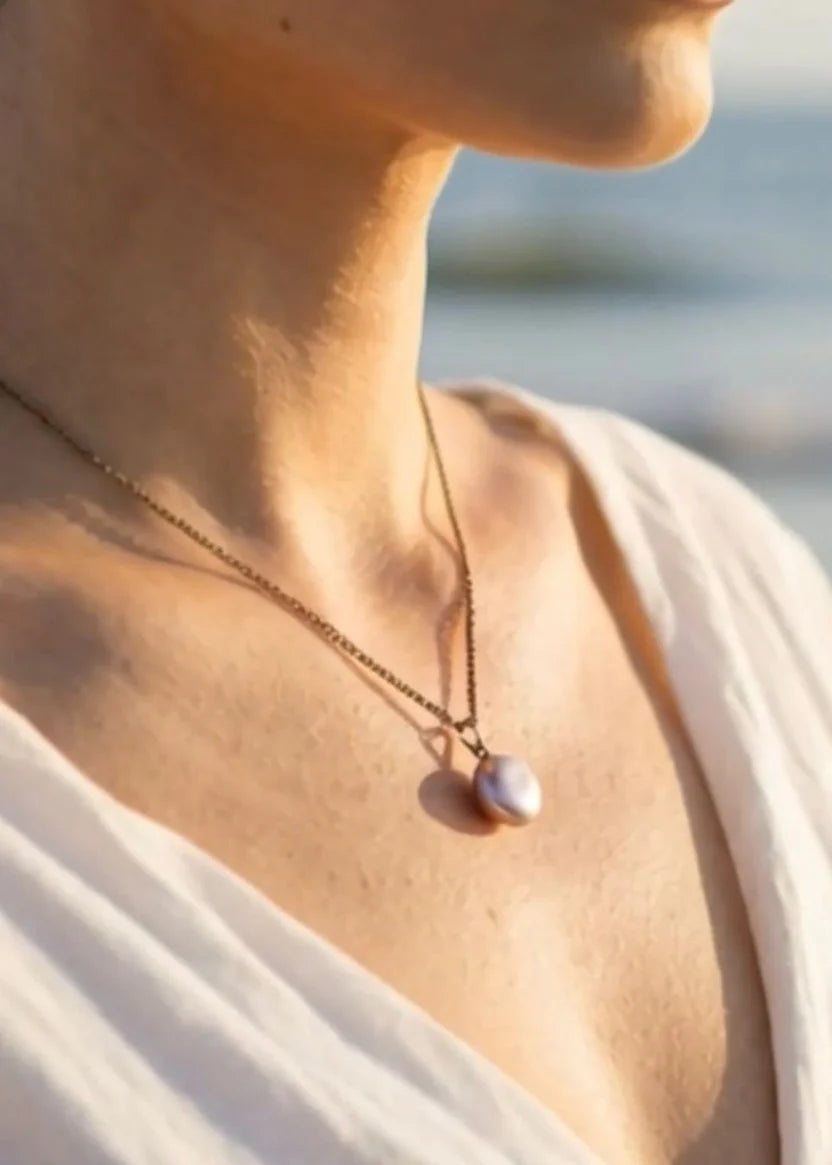 Natural Pink Pearl Pendant Necklace (Adjustable Chain)